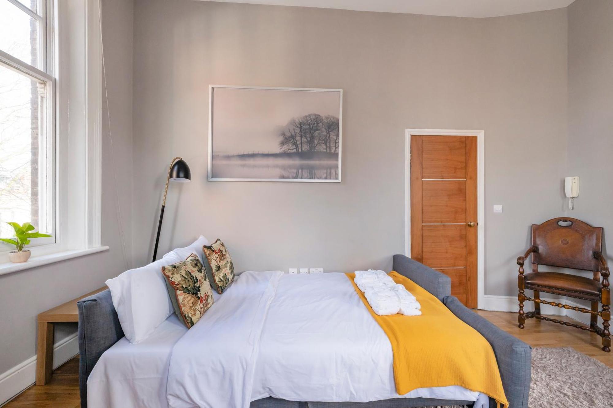Sunny Corner Apartment In Center Of London Eksteriør bilde