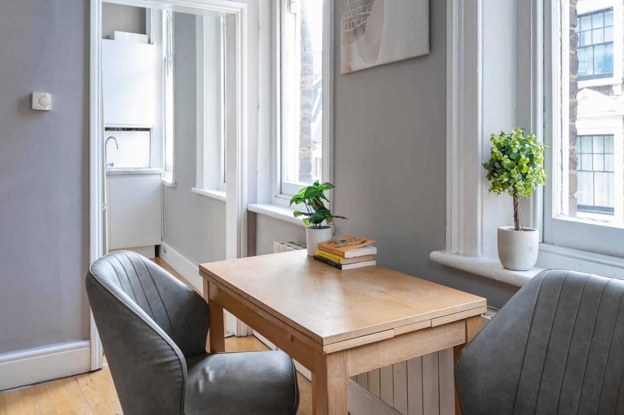 Sunny Corner Apartment In Center Of London Eksteriør bilde